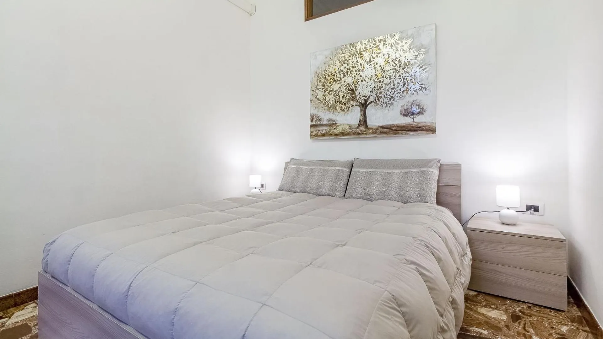 Lovely Piazza Santa Maria Apartment Sassari Italia